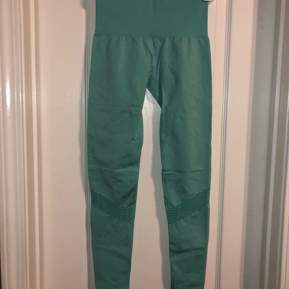 NVGTN Leggings